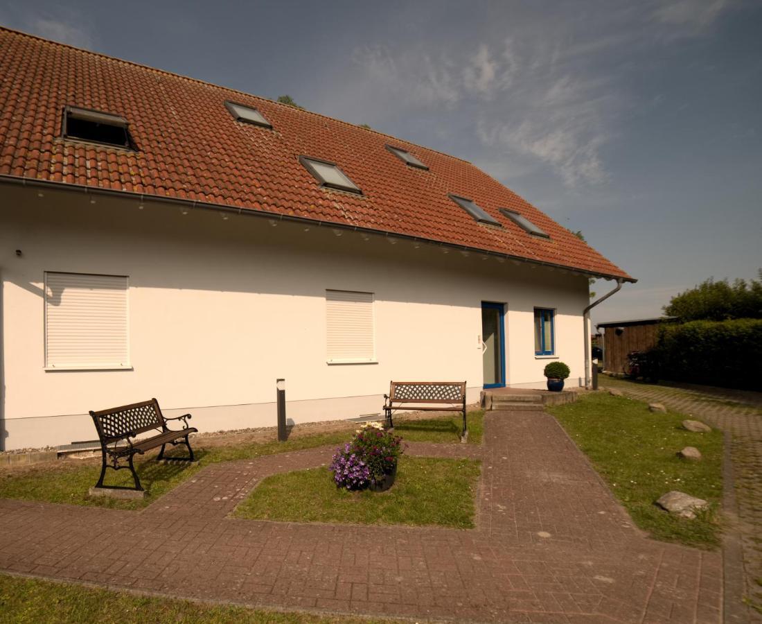 Schoene Ferienwohnung Breege Exterior foto