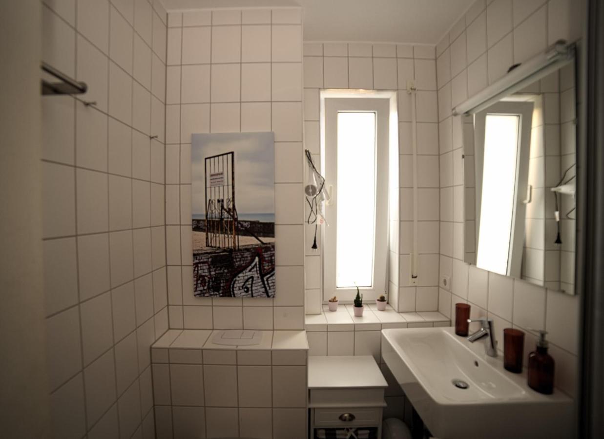 Schoene Ferienwohnung Breege Exterior foto